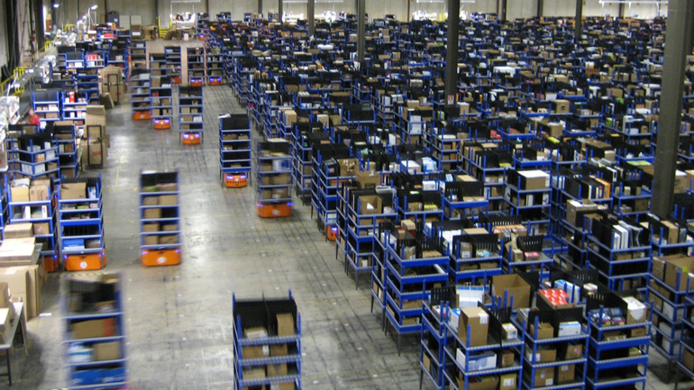 Amazon-Robots-Factory-View_1