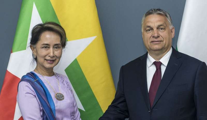 suu kyi with Orban